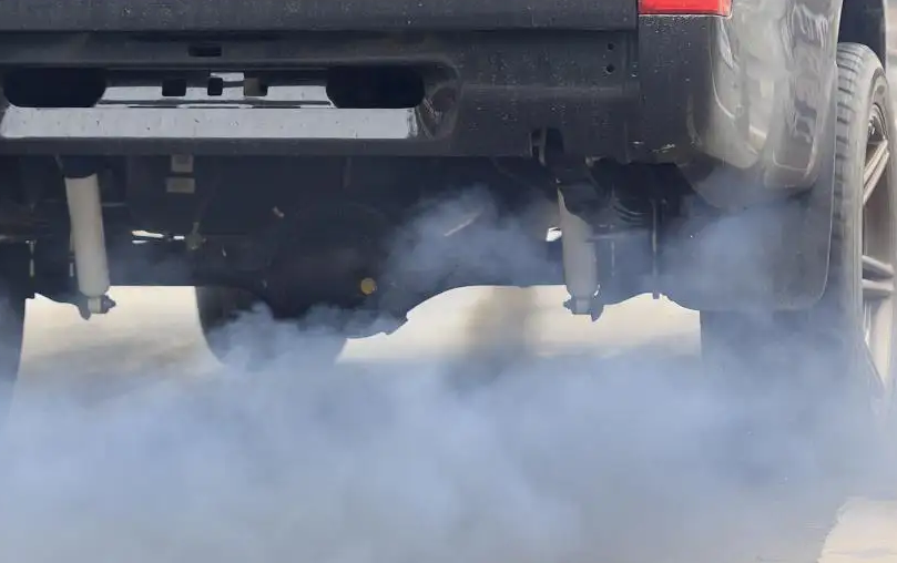 道路救援解答汽車冒煙該怎么辦？